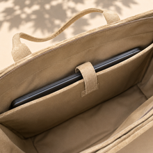 Afbeelding in Gallery-weergave laden, The Everyday Suède Tote