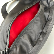 Afbeelding in Gallery-weergave laden, Heuptasje - autoband Buitenbeentje