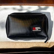 Afbeelding in Gallery-weergave laden, Eerste hulp set - autoband Buitenbeentje