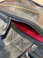 Afbeelding in Gallery-weergave laden, XXL laptoptas - autoband