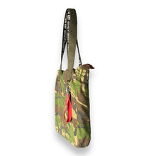 Afbeelding in Gallery-weergave laden, Tote bag defensie