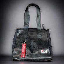 Afbeelding in Gallery-weergave laden, Tote bag autoband Buitenbeentje