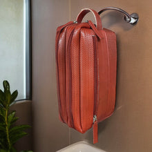 Afbeelding in Gallery-weergave laden, Brandweerslang toilettas