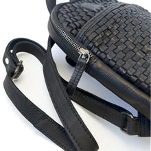Afbeelding in Gallery-weergave laden, Rugzak van geweven (afval)leer