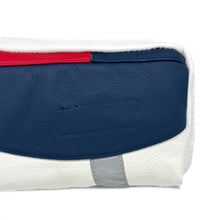 Afbeelding in Gallery-weergave laden, KMAR/politie jas EHBO-set limited edition (Buitenbeentje)