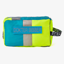 Afbeelding in Gallery-weergave laden, Ambulance toilettas met naam