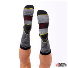 Afbeelding in Gallery-weergave laden, Remade sokken