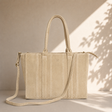 Afbeelding in Gallery-weergave laden, The Everyday Suède Tote

