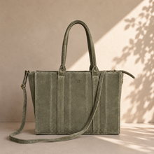 Afbeelding in Gallery-weergave laden, The Everyday Suède Tote
