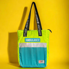 Afbeelding in Gallery-weergave laden, Tote bag ambulance
