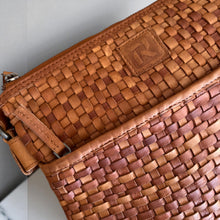 Afbeelding in Gallery-weergave laden, Everyday Bag van gevlochten restleer
